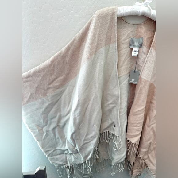 SOIA & KYO | Acrylic Taupe & Blush Colorblock Wrap NWT | One Size - Picture 3 of 6